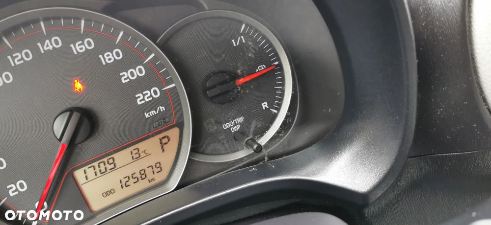 Toyota Yaris 1.33 Luna MS - 24
