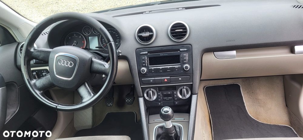 Audi A3 Sportback 1.9 TDI Ambiente - 9