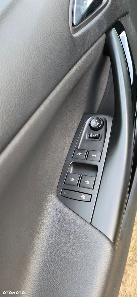 Opel Astra 1.6 Turbo Start/Stop Dynamic - 21