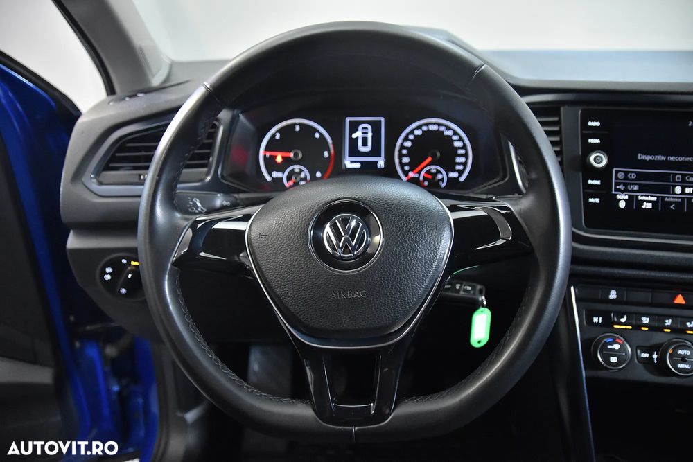 Volkswagen T-Roc - 16