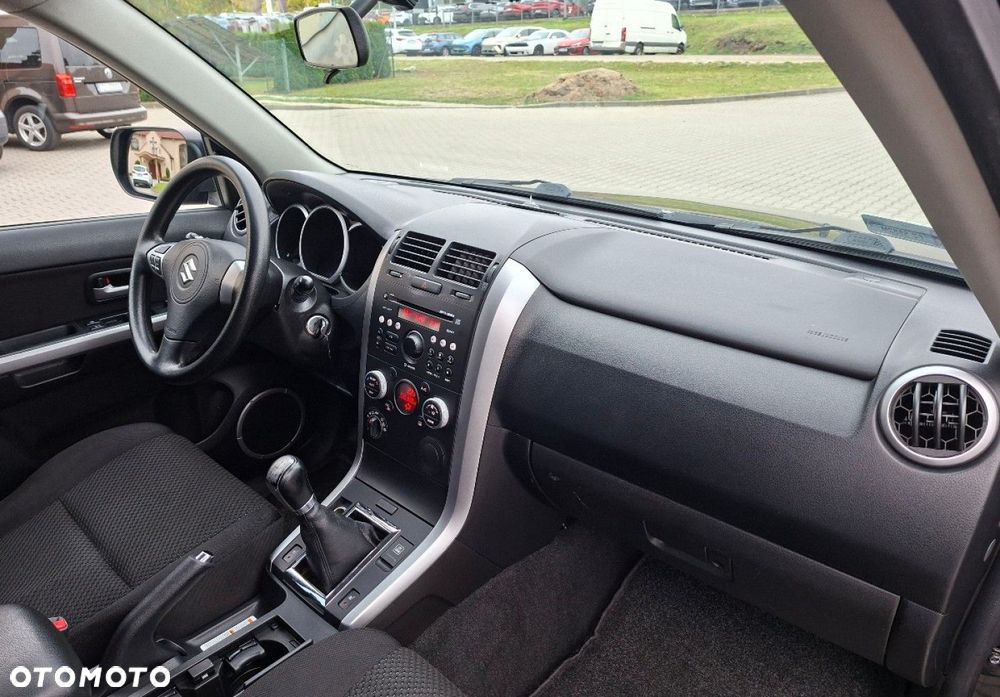 Suzuki Grand Vitara - 15