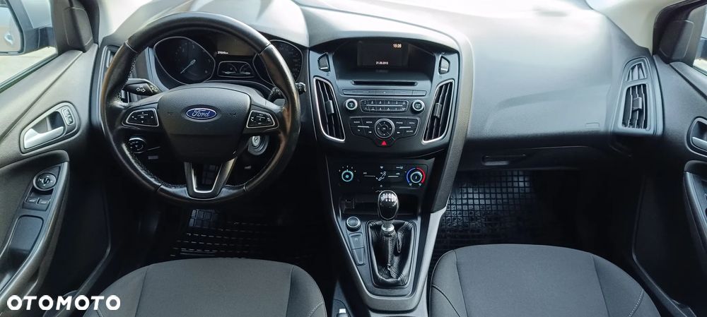 Ford Focus 1.5 TDCi SYNC Edition - 8