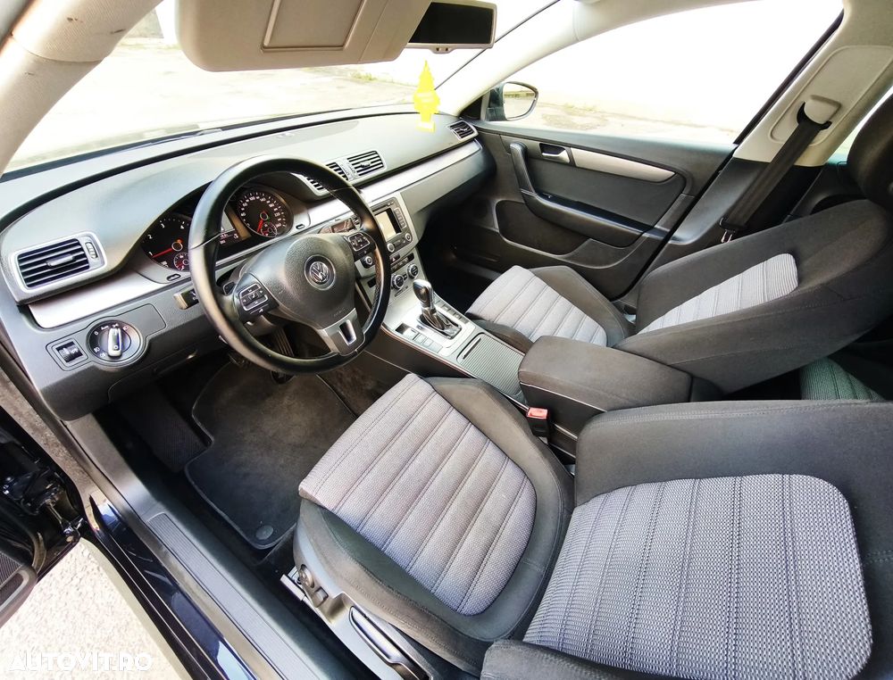 Volkswagen Passat - 18