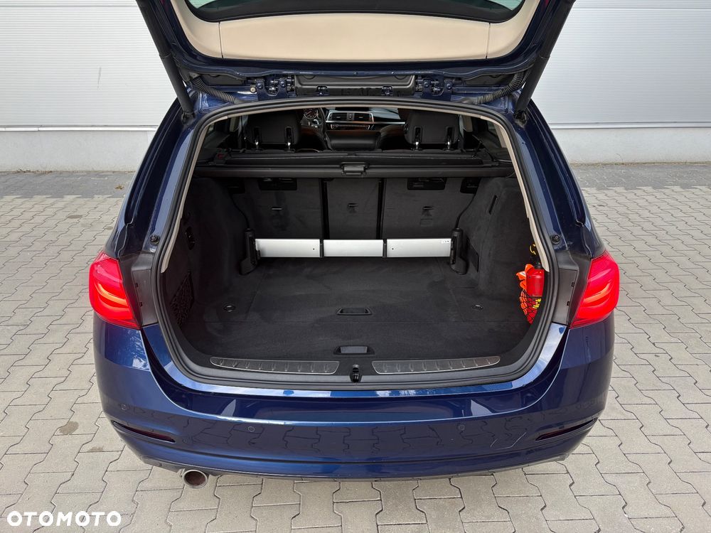 BMW Seria 3 318d Sport Line Shadow - 17