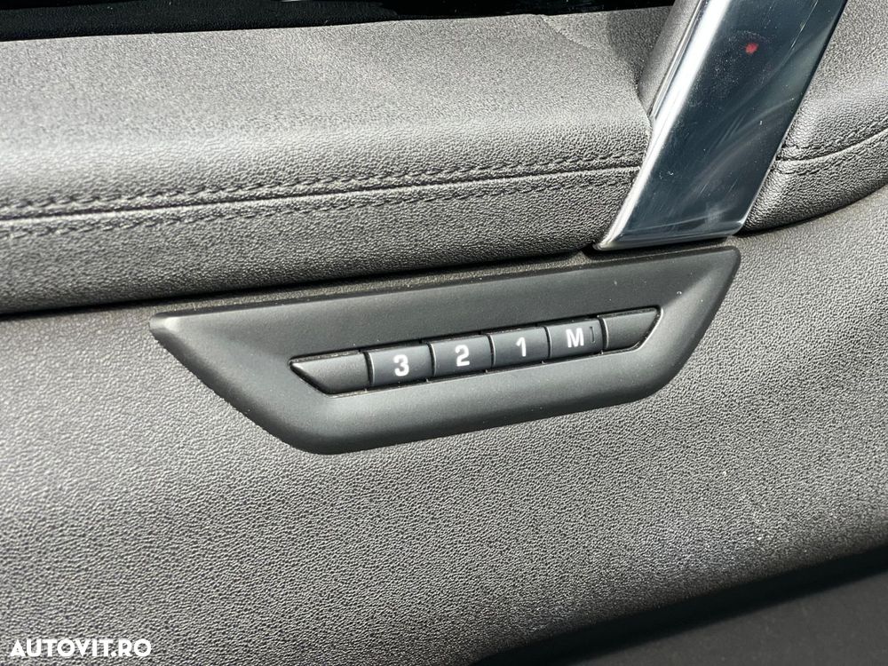 Land Rover Discovery Sport - 32