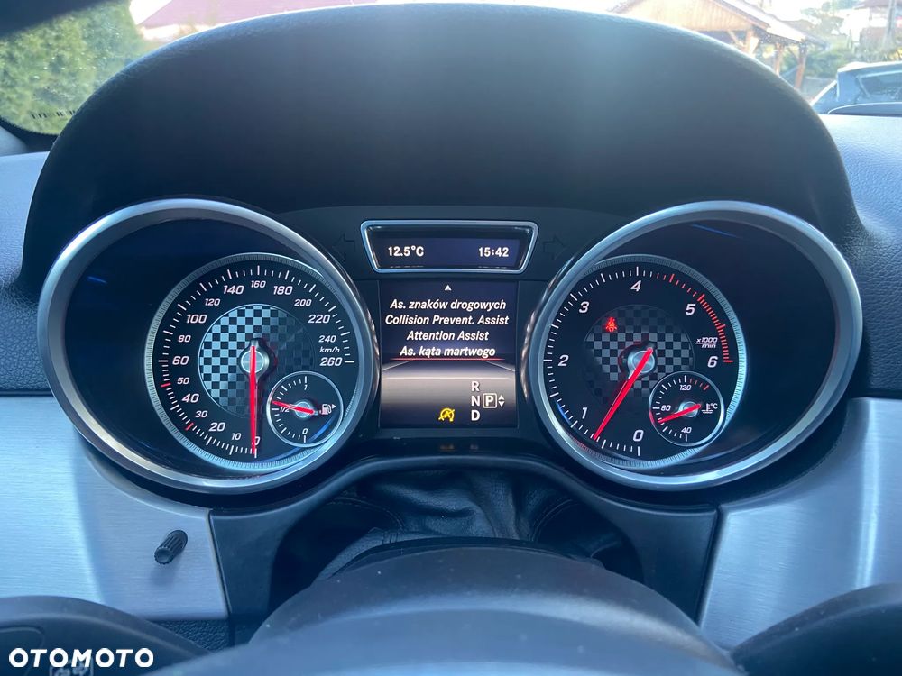 Mercedes-Benz GLE 350 d 4Matic 9G-TRONIC AMG Line - 25