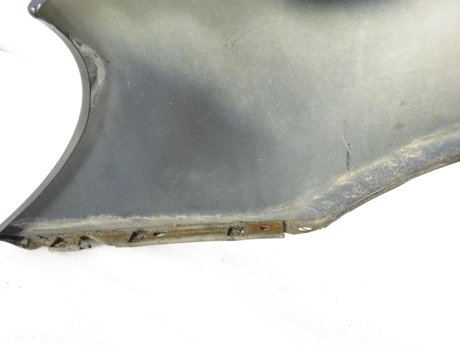 BŁOTNIK PRAWY PRZEDNI MERCEDES W203 189 - 2