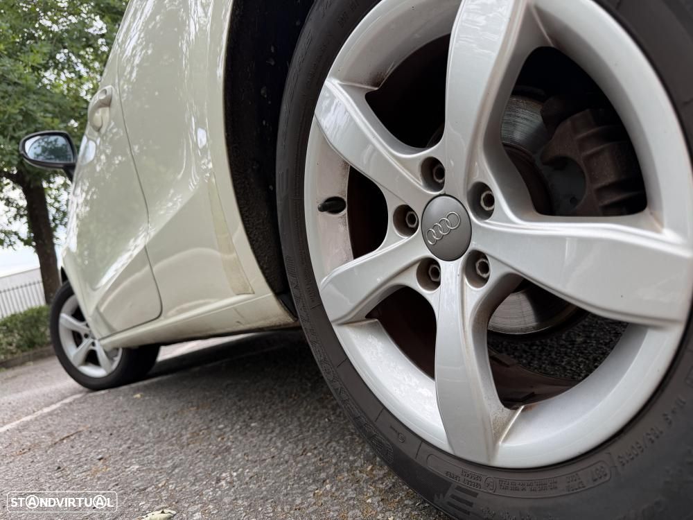 Audi A1 1.6 TDI Ambition - 8