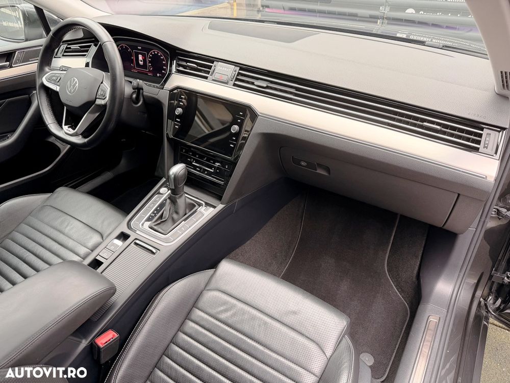 Volkswagen Passat 2.0 TDI DSG Highline - 20