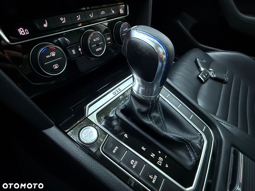 Volkswagen Passat Variant 1.4 TSI Plug-In-Hybrid DSG GTE - 22