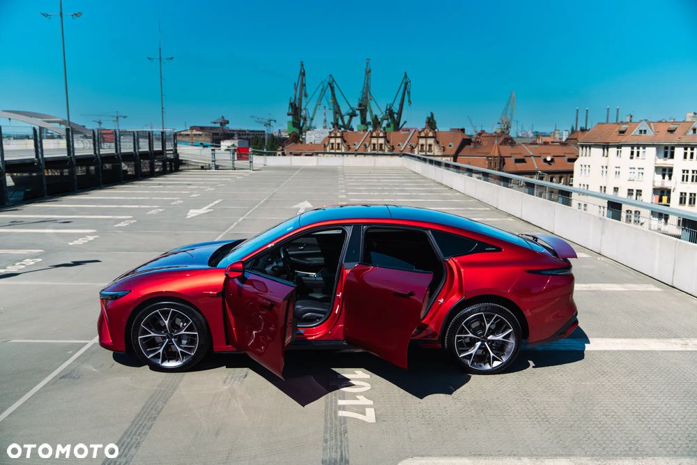 Exlantix ES 100kWh Premium AWD - 1