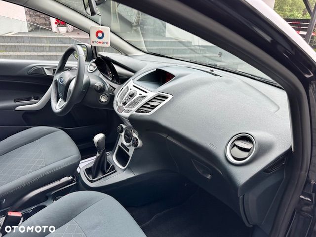 Ford Fiesta 1.25 Titanium EU5 - 17