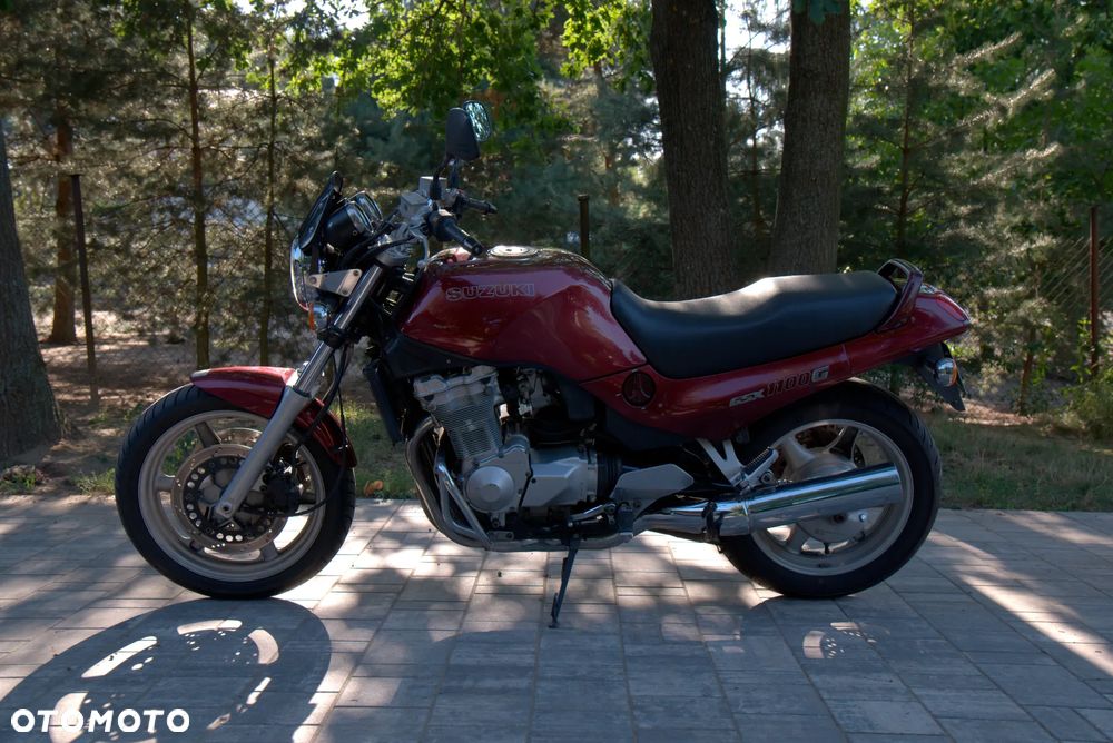Suzuki GSX - 6
