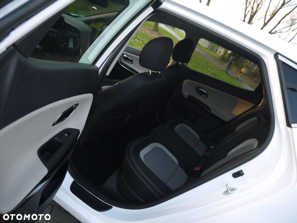 Kia Ceed 1.6 GDI Spirit - 11
