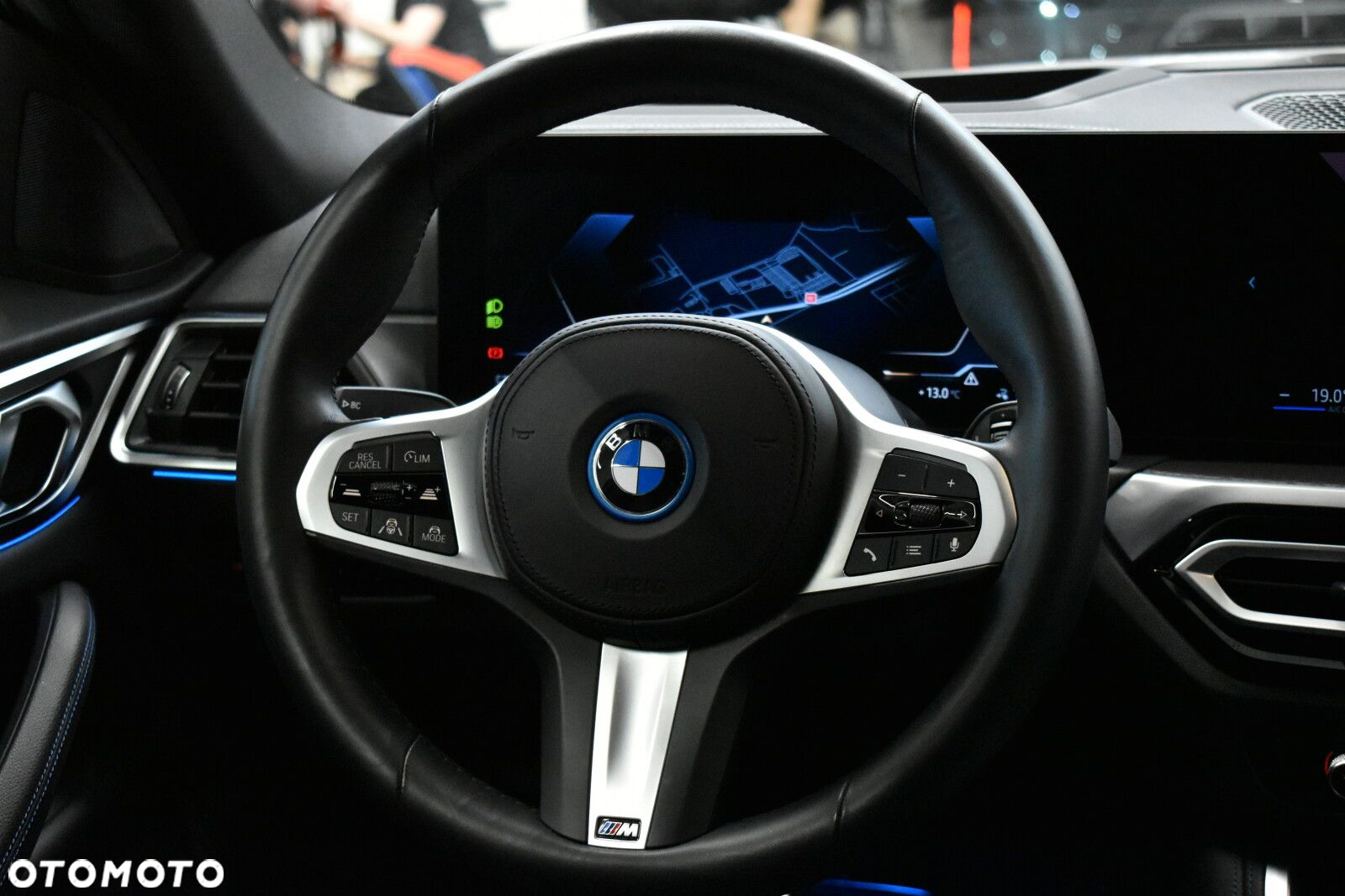 BMW i4 - 12