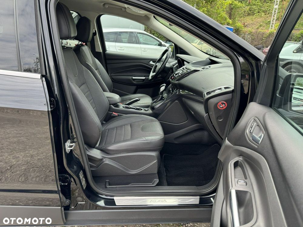 Ford Kuga - 12
