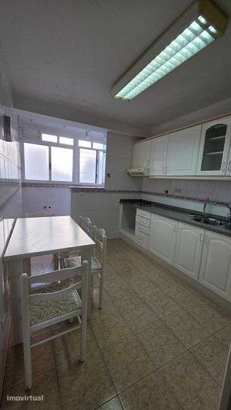 Apartamento T1 para arrendamento - Grande imagem: 2/4