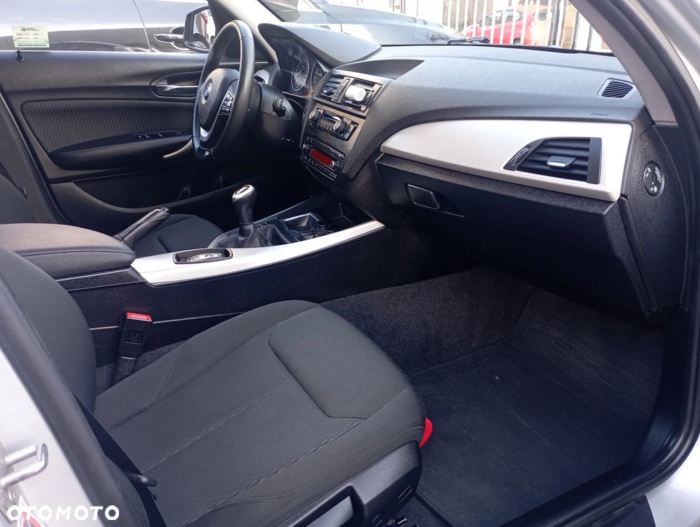 BMW Seria 1 116i - 9