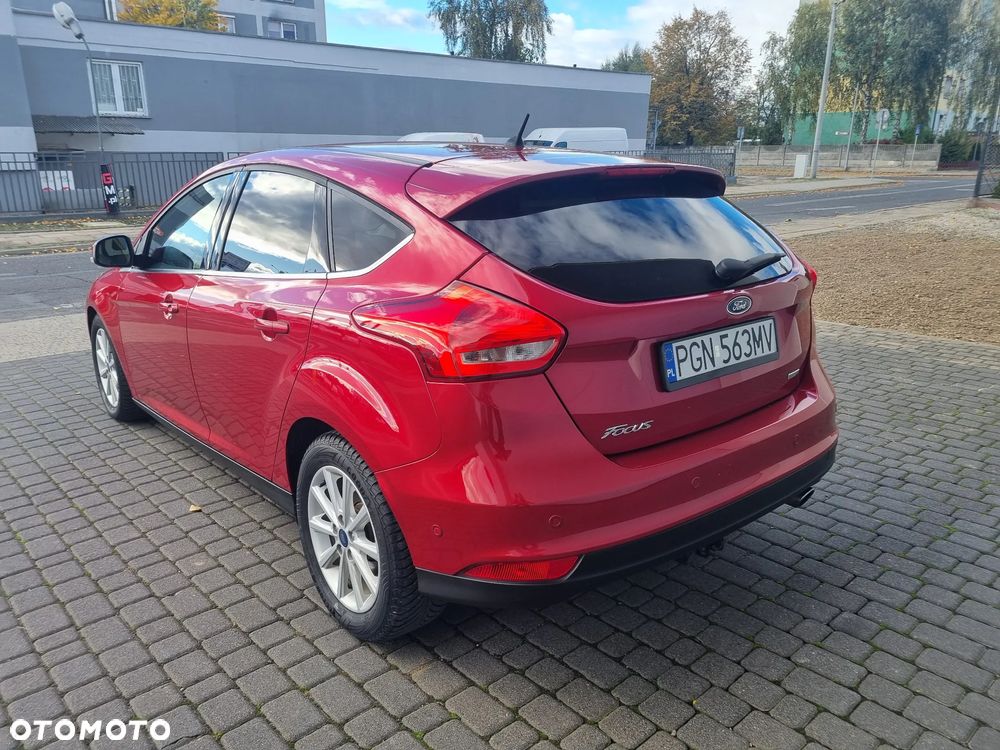 Ford Focus Turnier 1.5 EcoBoost Start-Stopp-System Titanium - 4