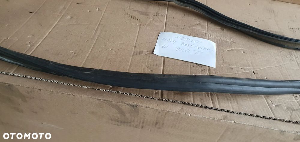 Uszczelka klapy bagażnika VW Polo V 6R - 6