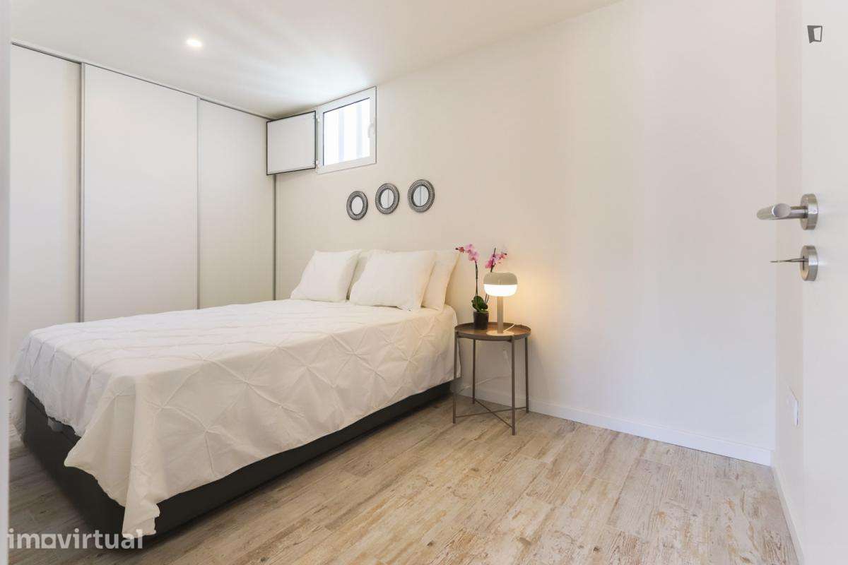 Apartamento com 1 quartos - localizado em Ajuda Lisbon - Grande imagem: 2/17