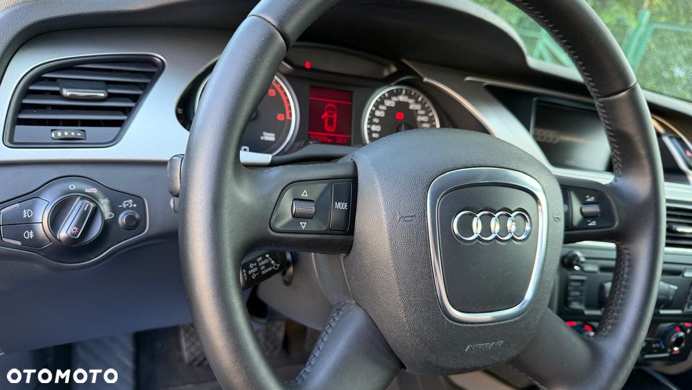 Audi A4 Avant 2.0 TDI - 34