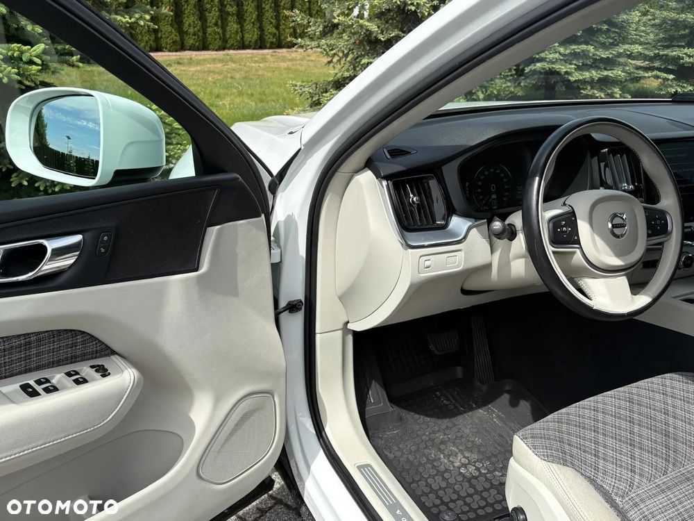 Volvo XC 60 D4 AWD Inscription - 11