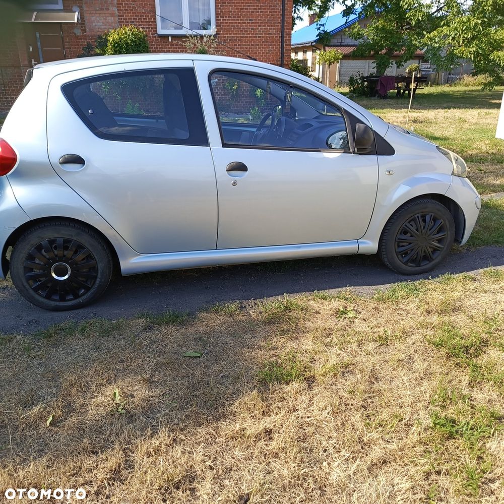 Toyota Aygo - 4