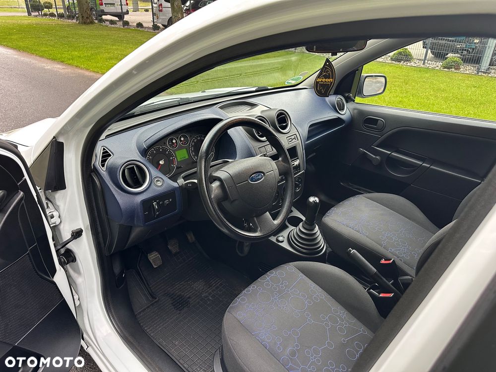 Ford Fiesta 1.3 - 8