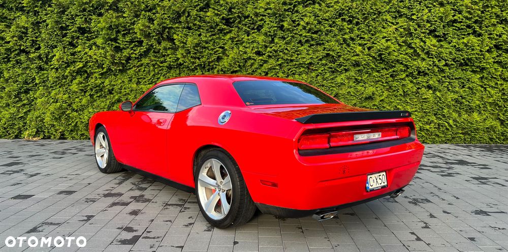 Dodge Challenger - 5