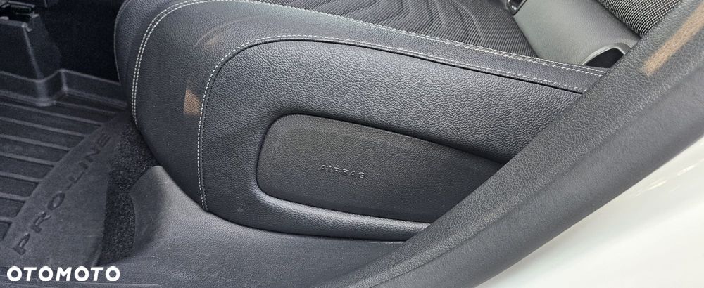 Mercedes-Benz GLA 200 Business Edition - 15