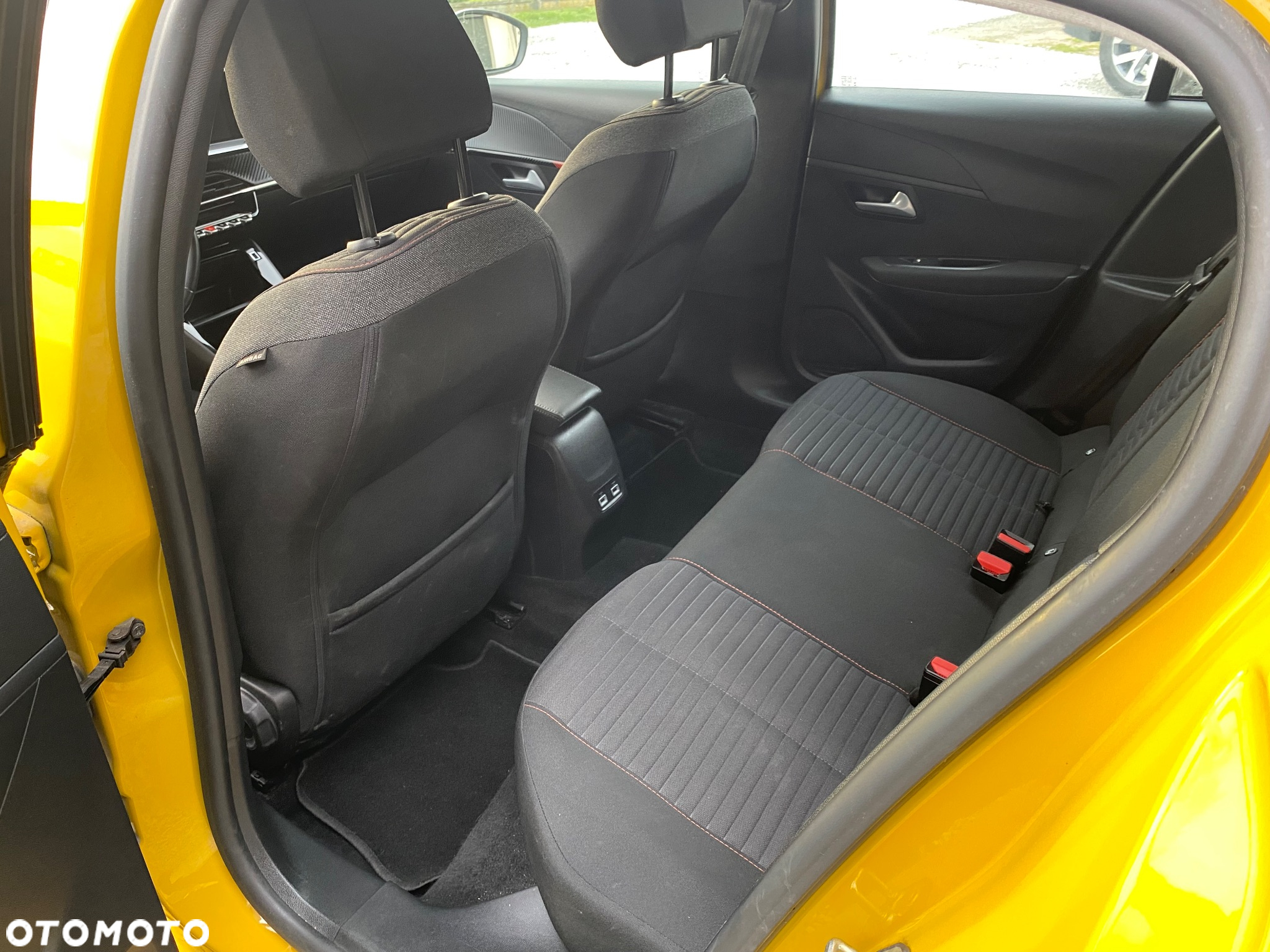 Peugeot 208 e-208 46.3kWh Active - 11