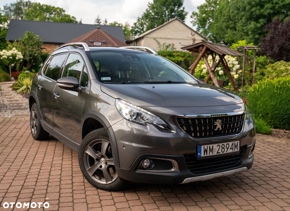 Peugeot 2008 1.2 Pure Tech Allure S&S EAT6 - 1