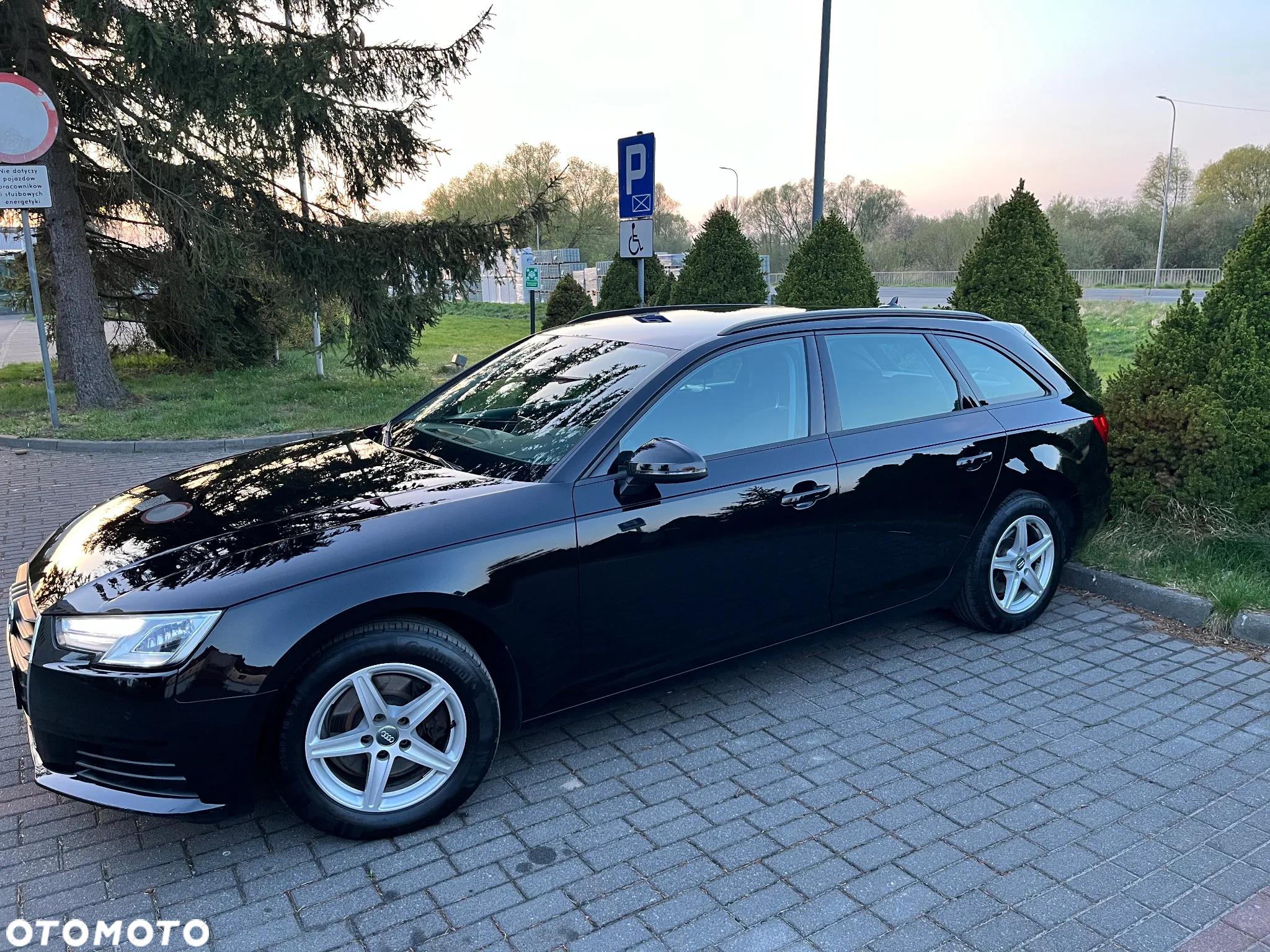 Audi A4 Avant 2.0 TDI ultra - 6