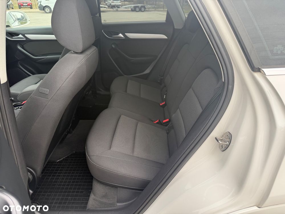 Audi Q3 2.0 TDI S tronic - 18