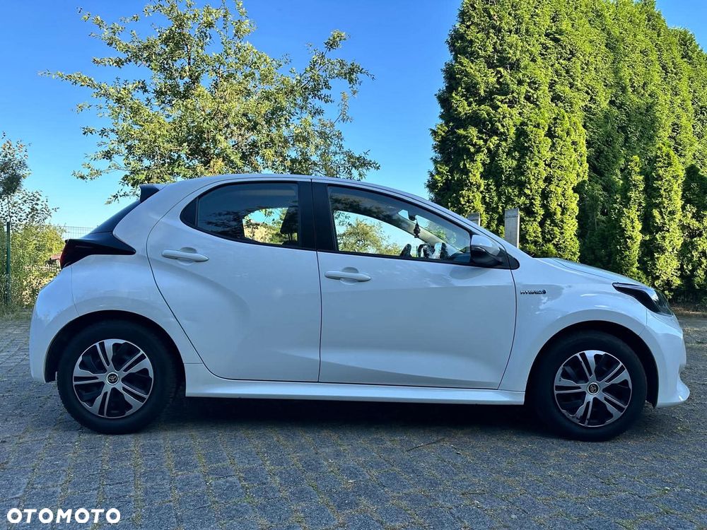 Toyota Yaris - 4
