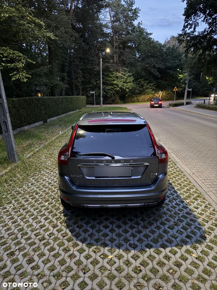 Volvo XC 60 D5 AWD Summum - 9