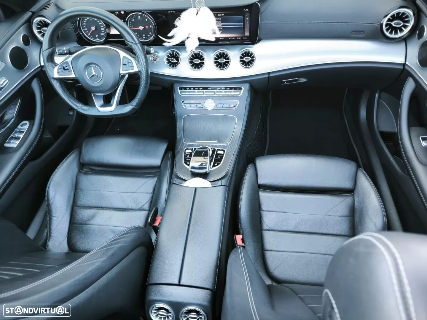 Mercedes-Benz E 220 d AMG Line - 26