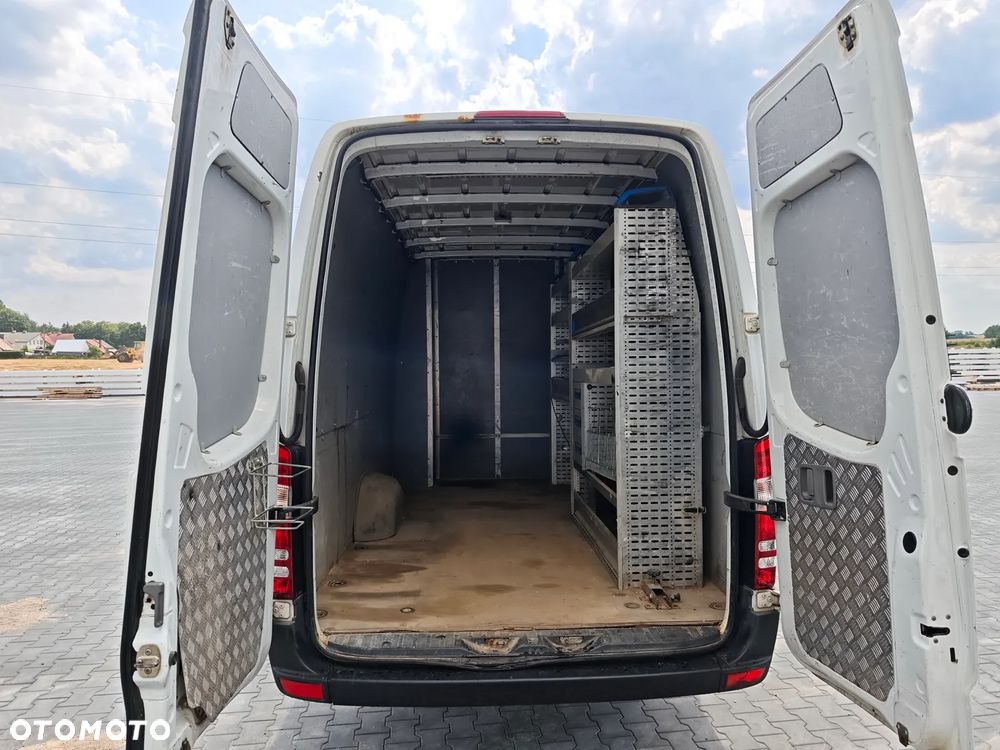 Mercedes-Benz Sprinter Furgon Brygadówka - 23