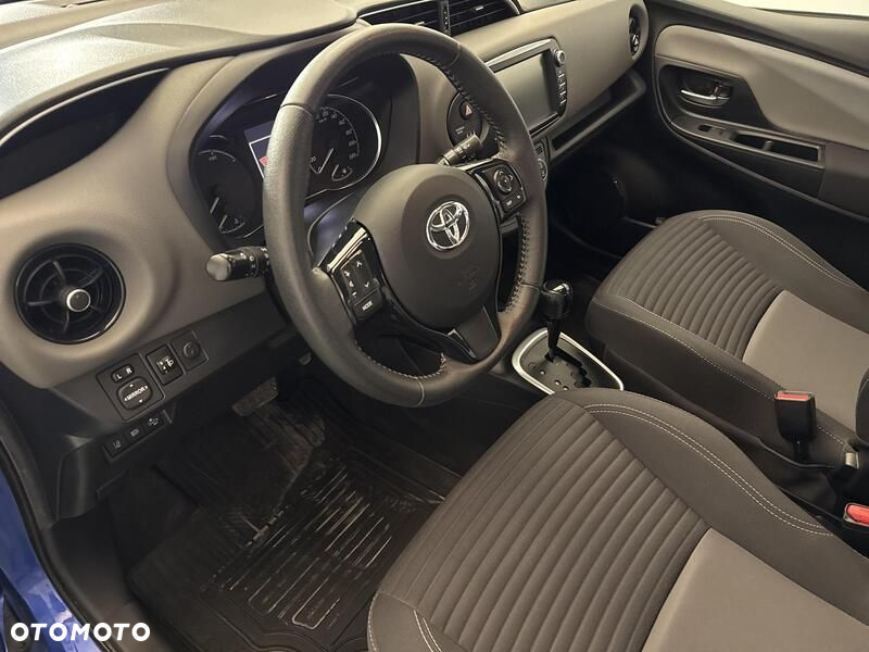 Toyota Yaris - 11