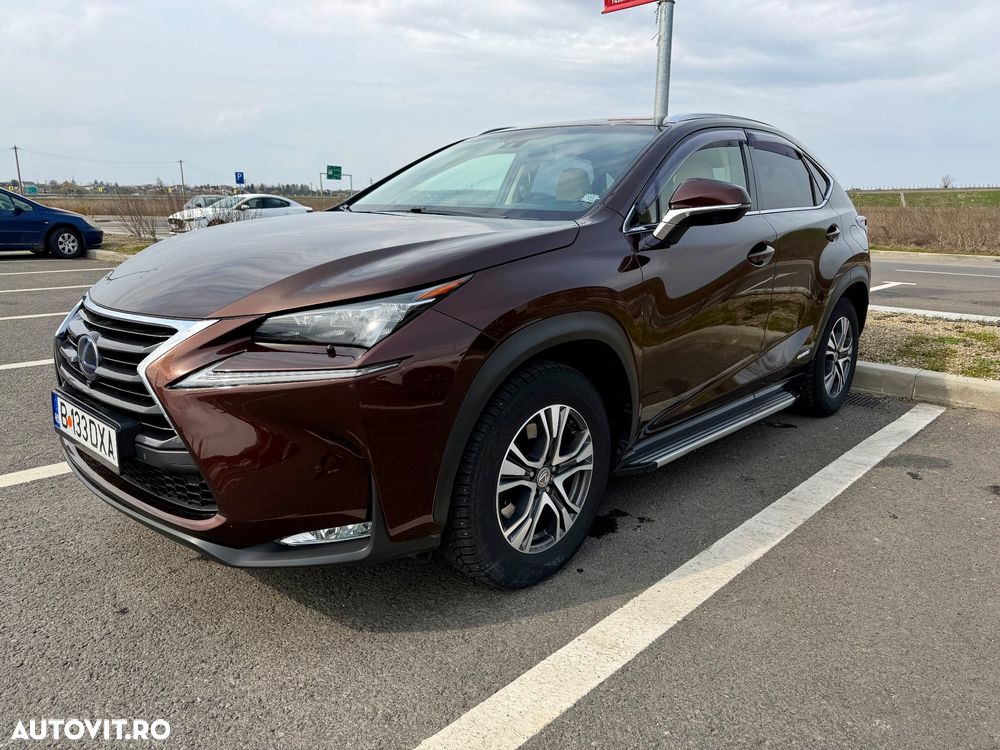 Lexus Seria NX - 1