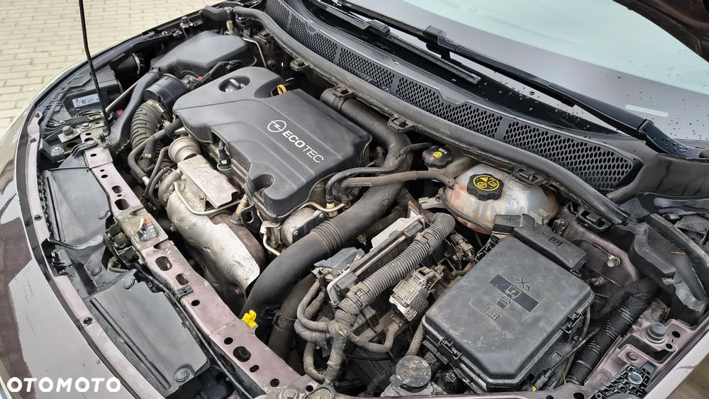 Opel Astra V 1.4 T Elite S&S - 31