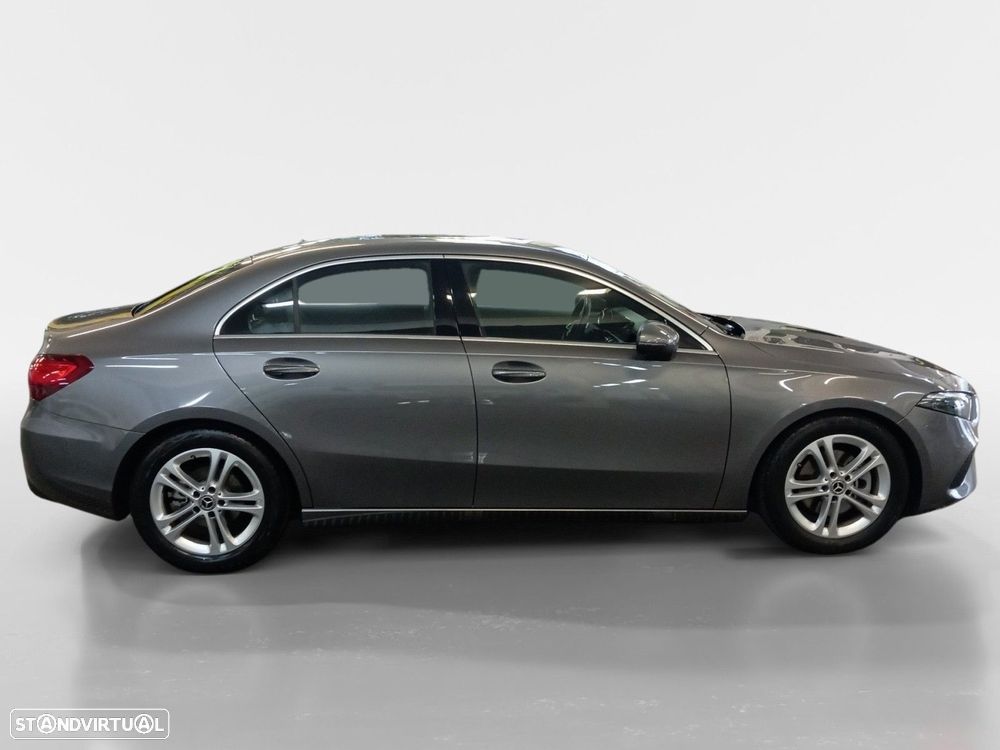 Mercedes-Benz A 200 Limousine d Style Aut. - 6