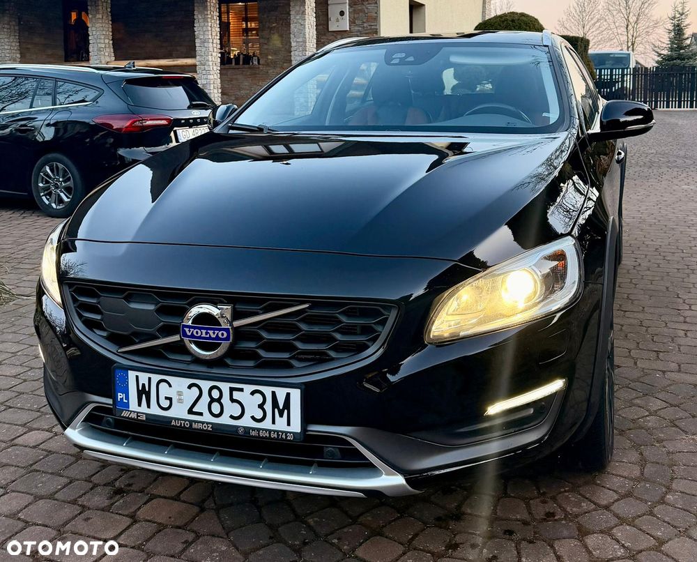 Volvo V60 Cross Country D4 AWD Geartronic Pro - 5