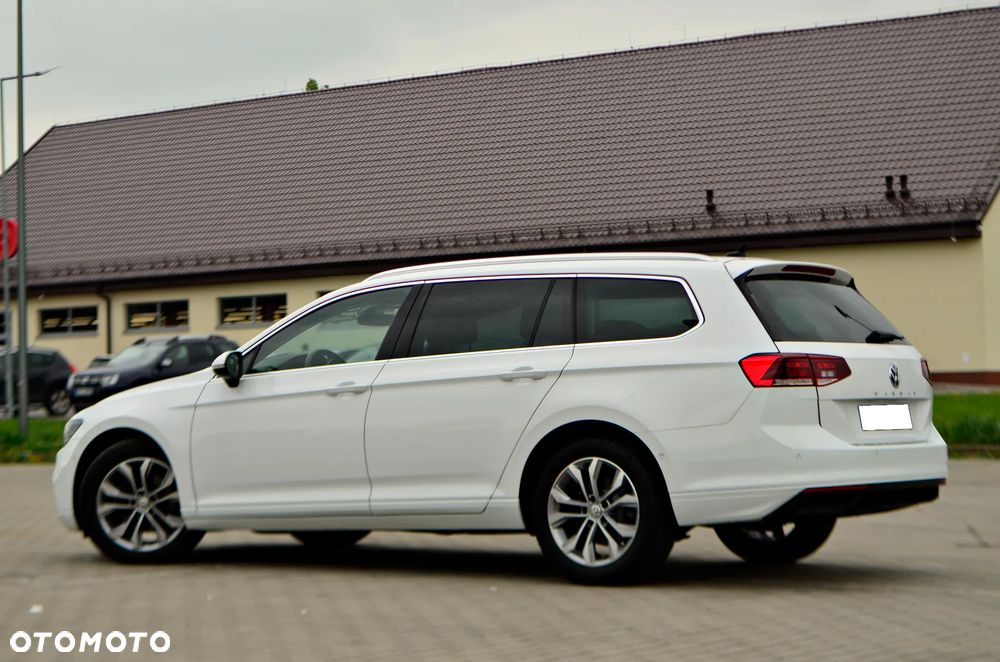 Volkswagen Passat - 5