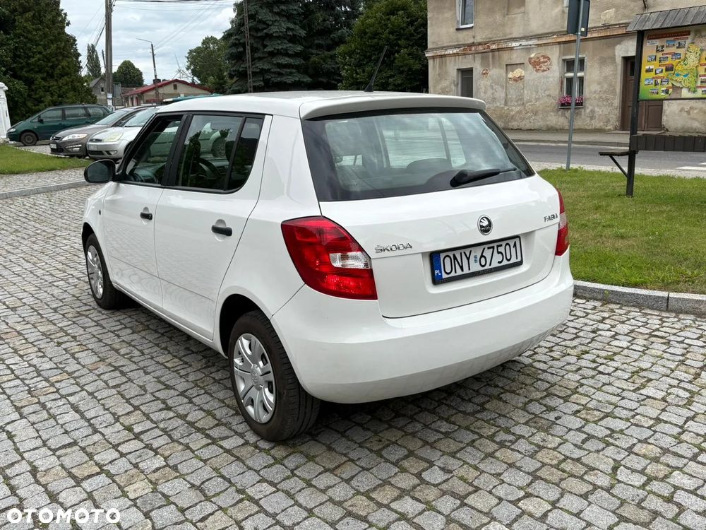 Skoda Fabia 1.2 HTP Ambition - 8