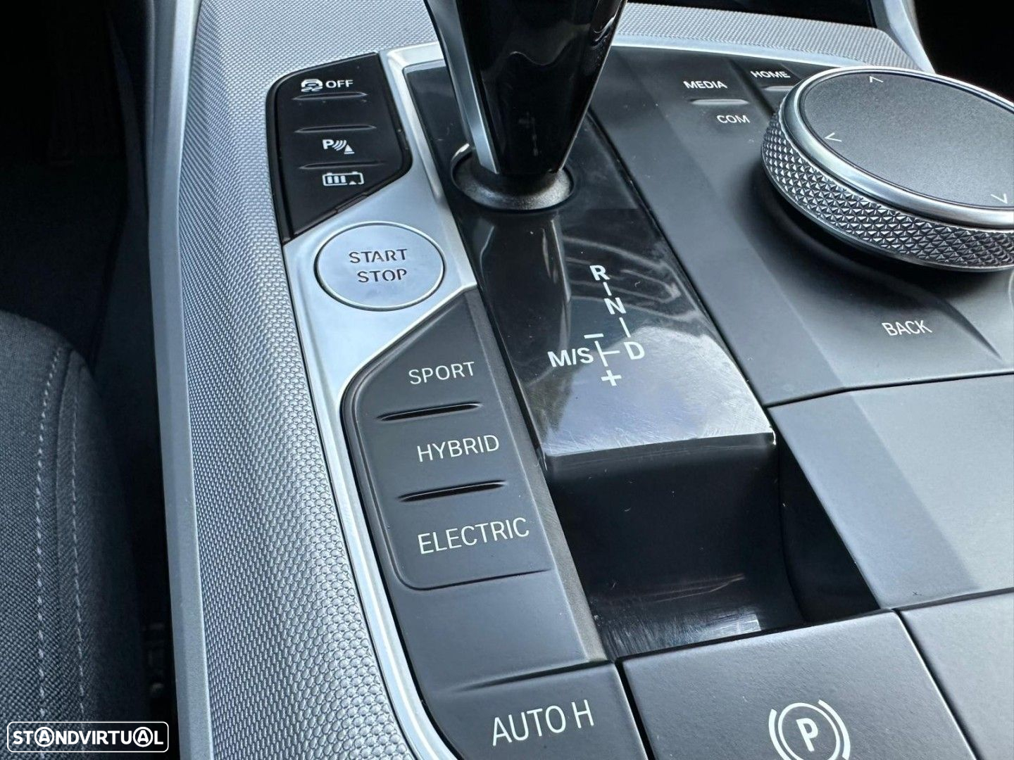 BMW 330 e Touring Corporate Edition Auto - 22
