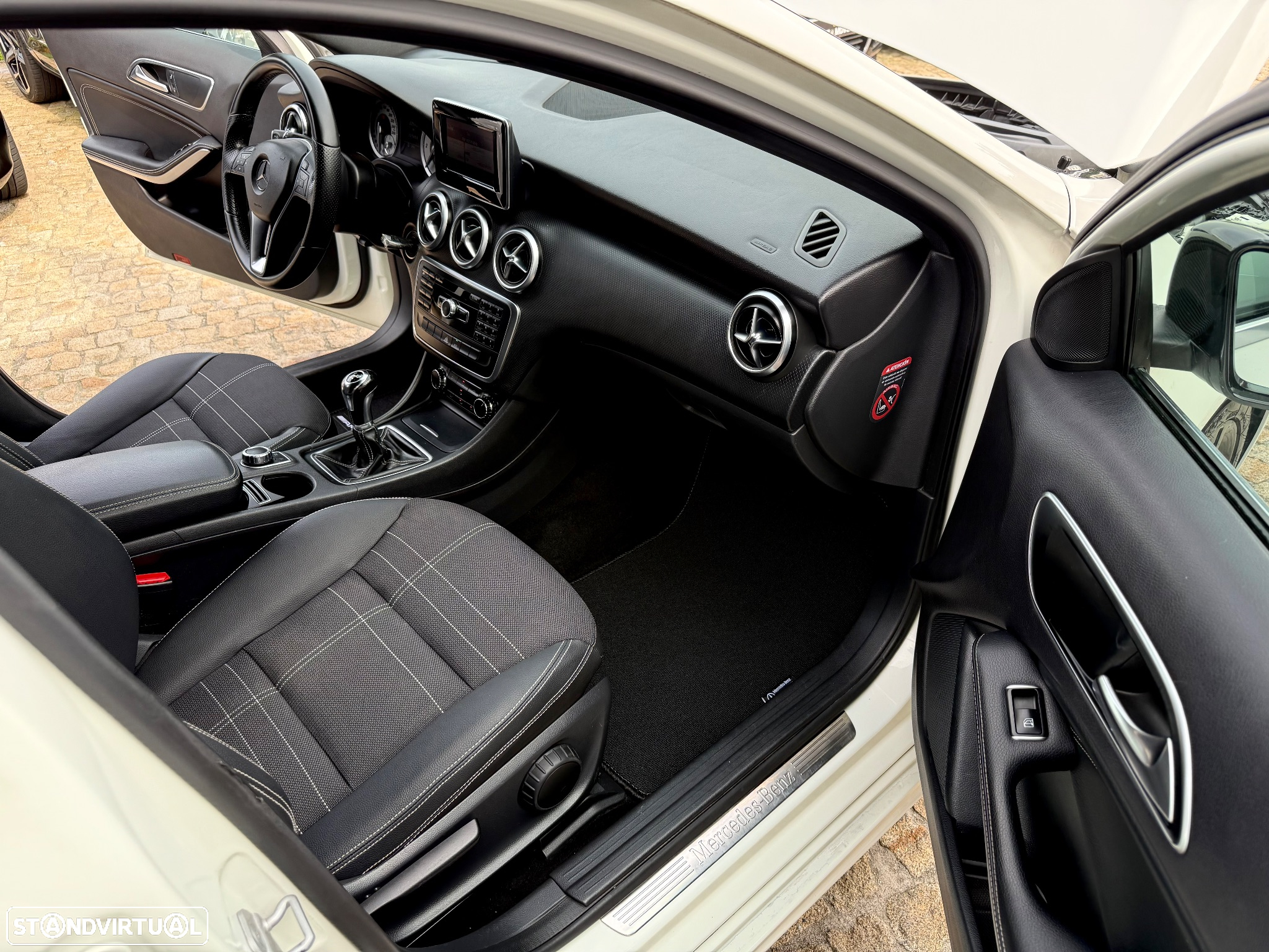 Mercedes-Benz A 180 CDI (BlueEFFICIENCY) Urban - 51