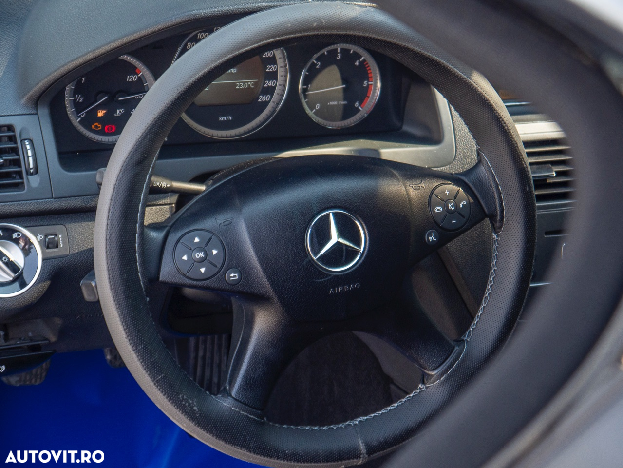 Mercedes-Benz C 180 CDI DPF (BlueEFFICIENCY) Avantgarde - 8