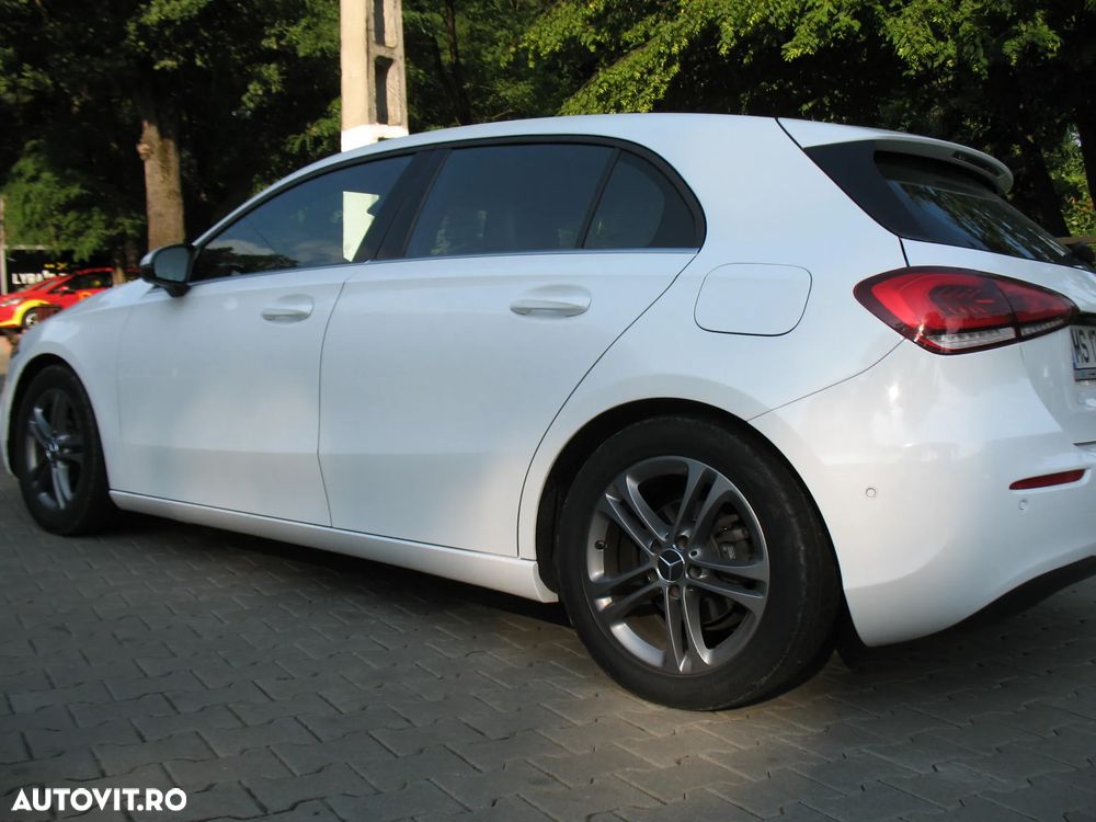 Mercedes-Benz A 180 d 7G-DCT - 4